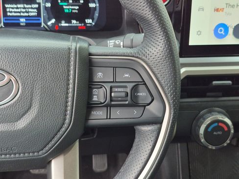 Used 2025 Toyota Tacoma TRD Off-Road AWD/4WD image 20