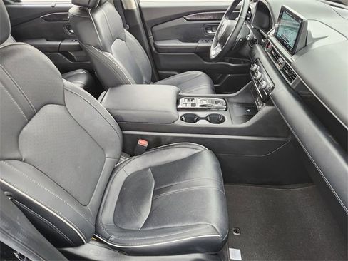 Used 2023 Honda Pilot Elite image 10