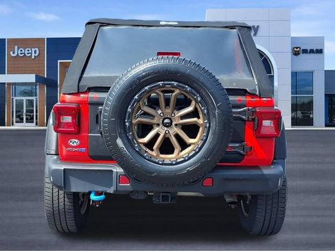 Used 2023 Jeep Wrangler Unlimited Rubicon 4xe AWD/4WD image 4