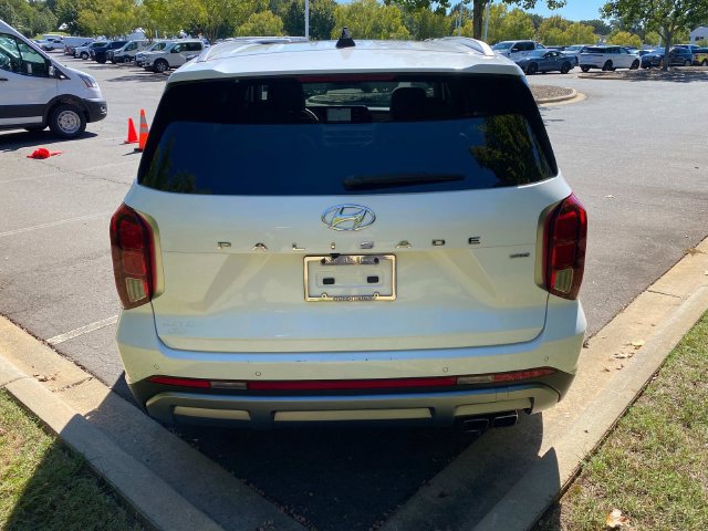 Used 2024 Hyundai Palisade Limited AWD/4WD image 32
