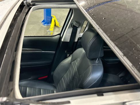 Used 2022 Kia Telluride SX w/ SX Prestige Package image 23