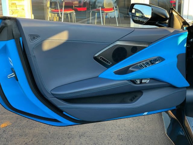 Used 2023 Chevrolet Corvette Stingray Premium Conv w/ Z51 Performance Package RWD image 18