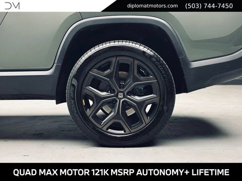 Used 2026 Rivian R1T Premium AWD/4WD image 41