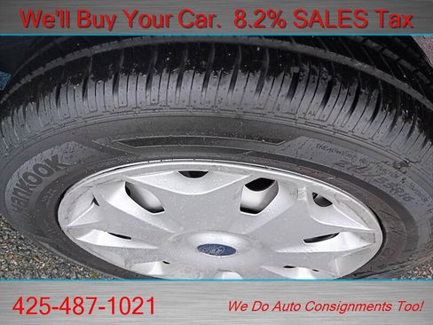 Used 2014 Ford Transit Connect XLT image 17