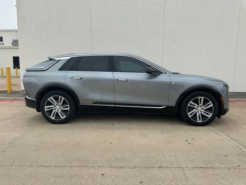 Used 2024 Cadillac Lyriq Tech w/ LPO, Floor Liner Package RWD image 8