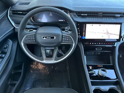 New 2026 Jeep Grand Cherokee L 4WD image 14
