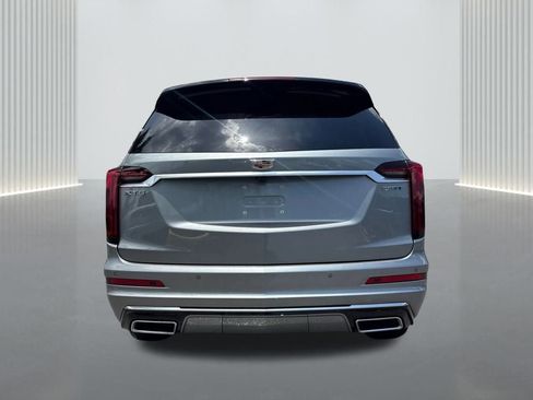 New 2025 Cadillac XT6 Luxury image 6
