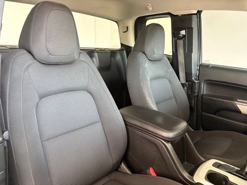Used 2022 Chevrolet Colorado LT w/ Fleet Safety Package RWD image 31