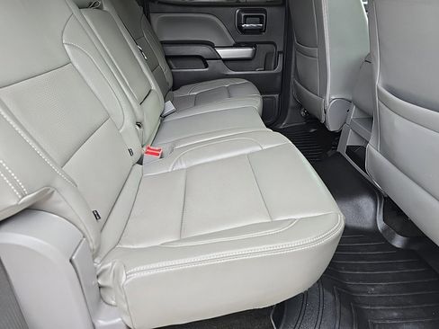 Used 2018 Chevrolet Silverado 1500 LT w/ All Star Edition image 29