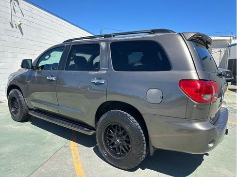 Used 2008 Toyota Sequoia Platinum AWD/4WD image 11