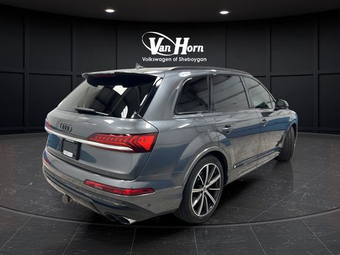 Used 2021 Audi SQ7 Premium Plus w/ Executive Package AWD/4WD image 7