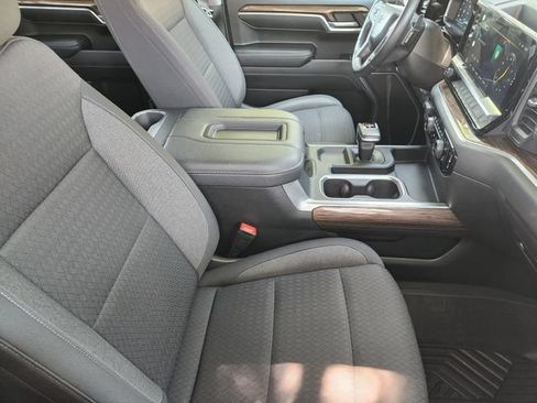 Used 2022 Chevrolet Silverado 1500 RST AWD/4WD image 14