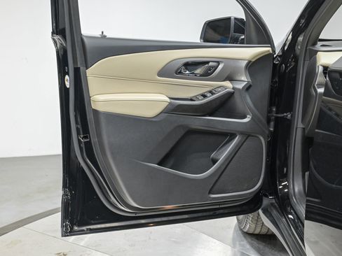 Used 2023 Chevrolet Traverse LS w/ LPO, Floor Liner Package AWD/4WD image 12