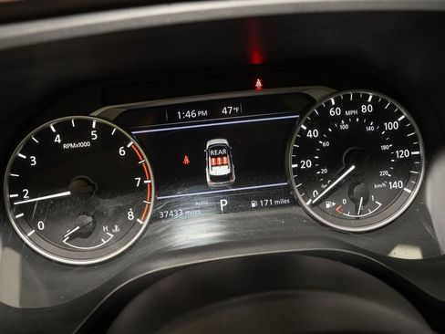 Used 2023 Nissan Rogue SV w/ SV Premium B Package image 19