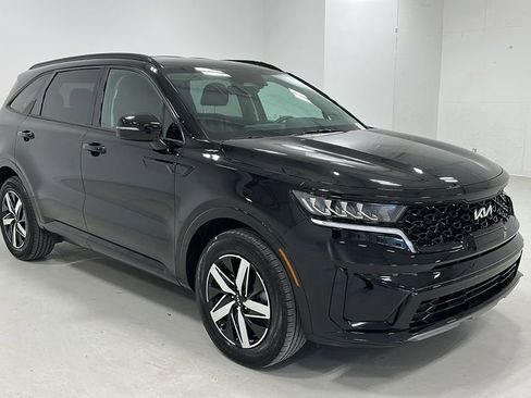 Used 2022 Kia Sorento S image 7