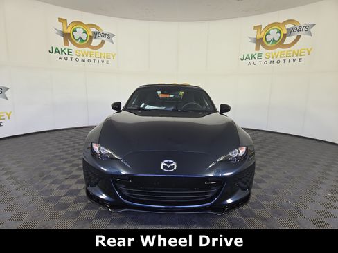 Used 2022 MAZDA MX-5 Miata Club RWD image 3