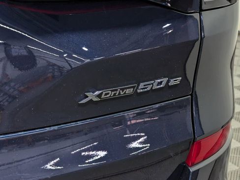 New 2026 BMW X5 xDrive50e image 7
