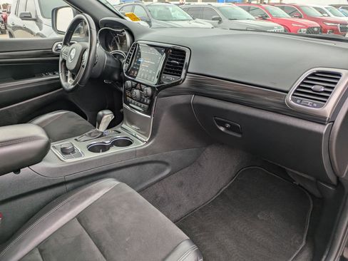 Used 2022 Jeep Grand Cherokee Laredo X image 27
