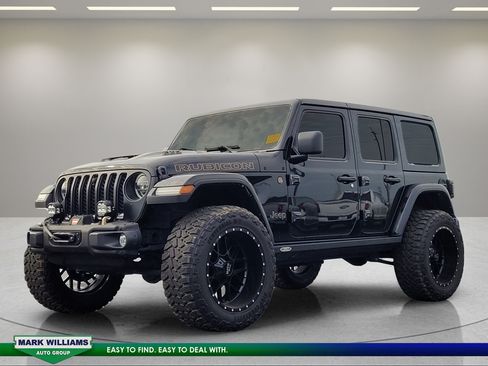 Used 2022 Jeep Wrangler Unlimited Rubicon w/ Trailer Tow Package AWD/4WD image 8