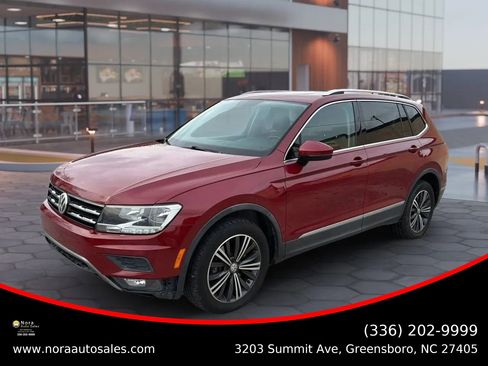 Used 2018 Volkswagen Tiguan SEL FWD image 1
