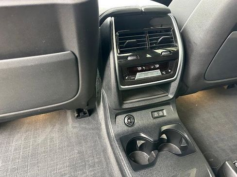 Certified 2022 BMW X7 xDrive40i w/ M Sport Package image 22