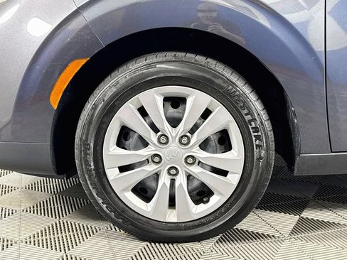 Used 2022 Kia Soul LX FWD image 28