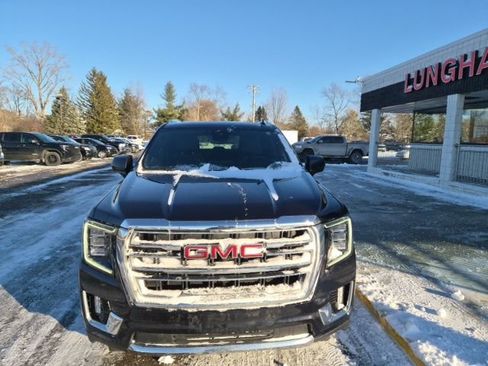 Used 2023 GMC Yukon XL SLT image 21
