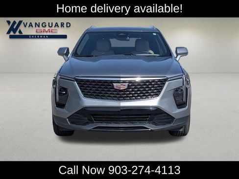 Used 2024 Cadillac XT4 Premium Luxury FWD image 2