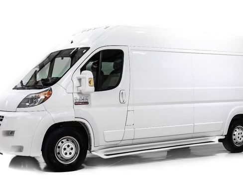 Used 2015 RAM ProMaster 2500 FWD image 2