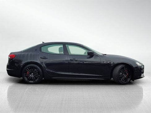 Used 2022 Maserati Ghibli Modena Q4 image 3