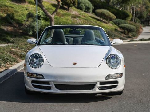 Used 2006 Porsche 911 Carrera S image 2