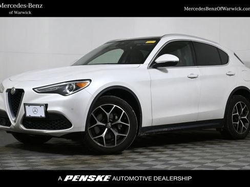 Used 2018 Alfa Romeo Stelvio Ti image 1