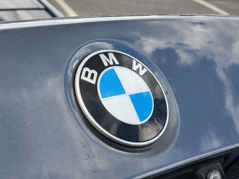 Used 2020 BMW 330i xDrive Sedan w/ M Sport Package AWD/4WD image 29
