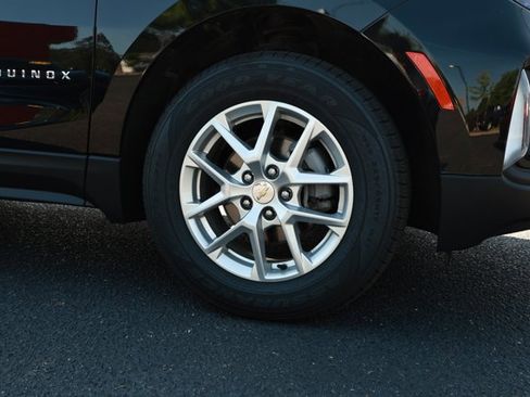 Used 2024 Chevrolet Equinox LT image 5
