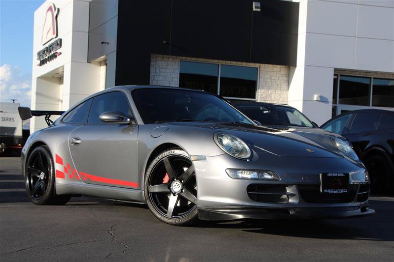 Used 2005 Porsche 911 Carrera RWD image 1