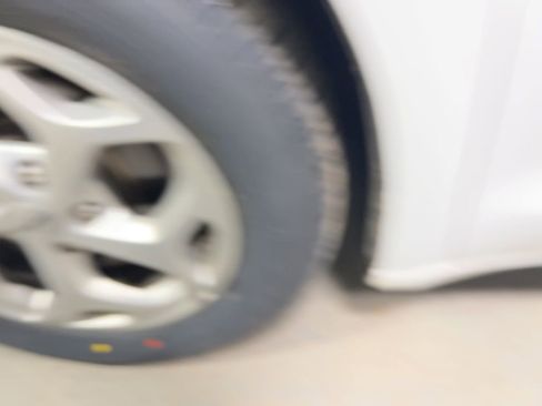 Used 2024 Chrysler Pacifica Limited image 39