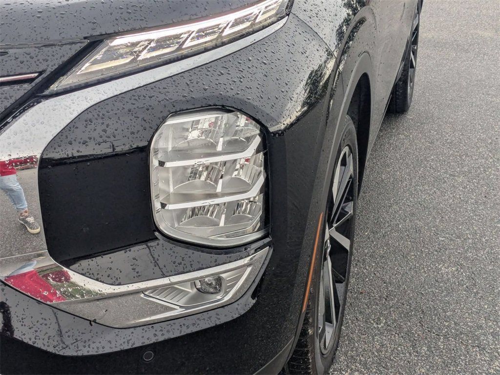 Used 2024 Mitsubishi Outlander SE FWD image 10