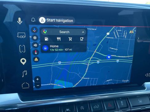 Used 2025 GMC Sierra 1500 SLT image 18