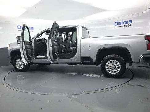 Used 2022 Chevrolet Silverado 2500 LTZ AWD/4WD image 56