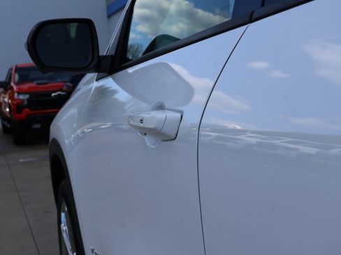 New 2026 Chevrolet Traverse LT w/ Driver Confidence Package image 10