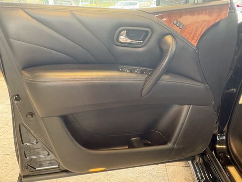 Used 2016 INFINITI QX80 4WD image 19