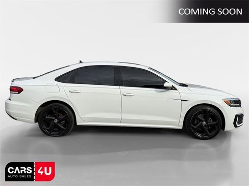 Used 2020 Volkswagen Passat 2.0T R-Line image 8