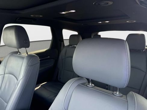 Used 2023 Buick Enclave Premium w/ Experience Buick Package FWD image 18