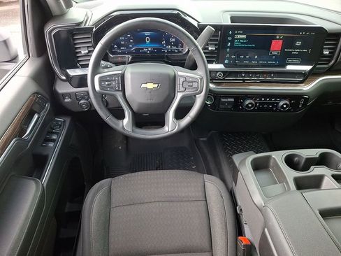 Used 2024 Chevrolet Silverado 3500 LT w/ Convenience Package image 11