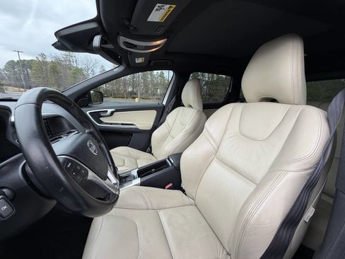 Used 2015 Volvo XC60 T5 Premier Plus image 26