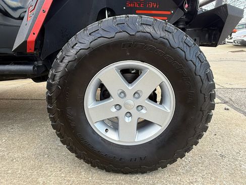 Used 2018 Jeep Wrangler Unlimited Sport S image 43