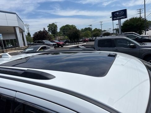 Used 2019 Jeep Grand Cherokee Summit AWD/4WD image 4