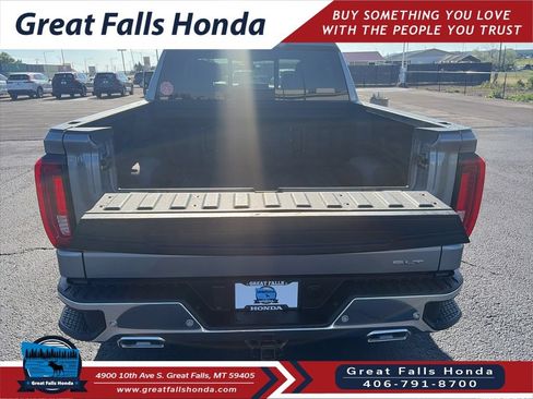 Used 2022 GMC Sierra 1500 SLT w/ Technology Package AWD/4WD image 22