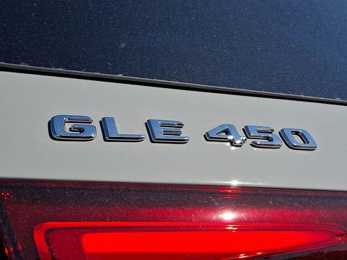 New 2026 Mercedes-Benz GLE 450 4MATIC image 21