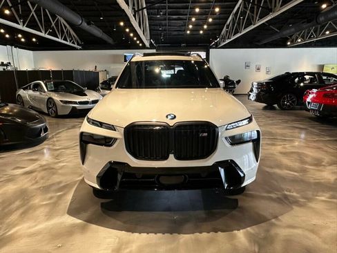 Used 2024 BMW X7 M60i w/ Executive Package AWD/4WD image 8